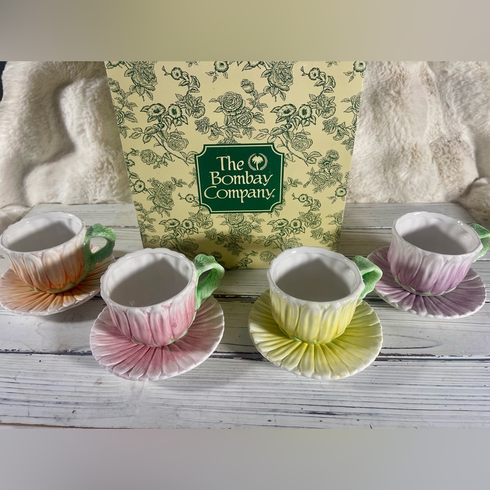 Vintage 1994 Bombay Gerber Daisy Flower Cups & Saucers Set 4 Coffee Tea Colorful
